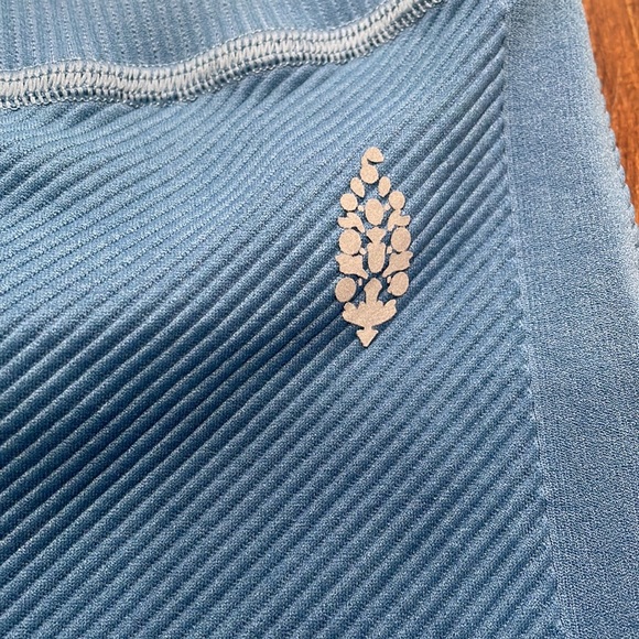 FREE PEOPLE Free Throw Cropped Leggings - Picture 7 of 10